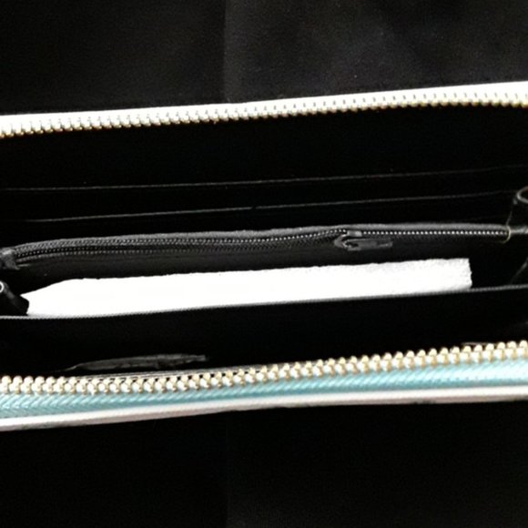 SEAHORSE COASTAL WALLET - Picture 2 of 6